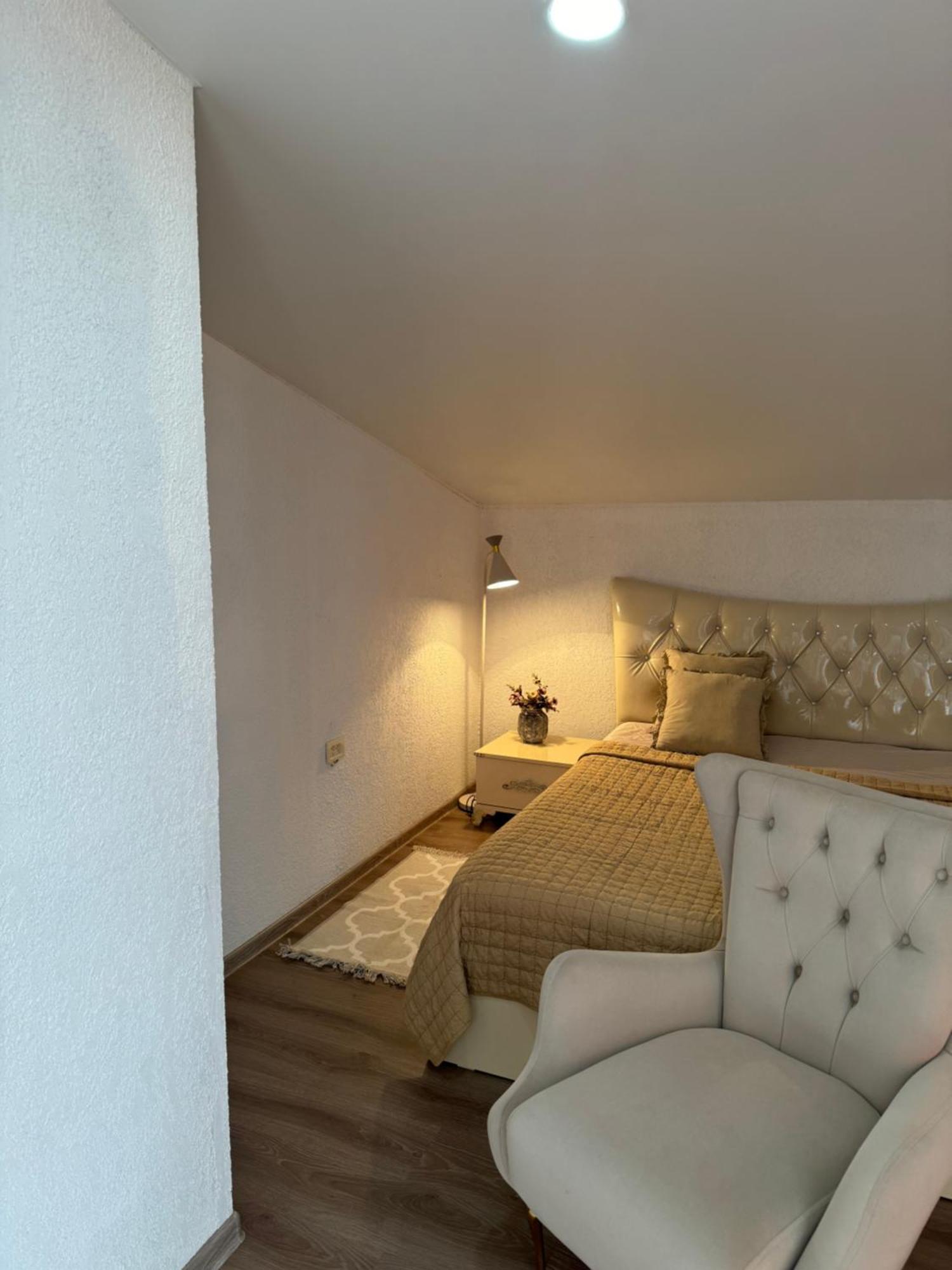 Guest House Elene Gori Exterior foto