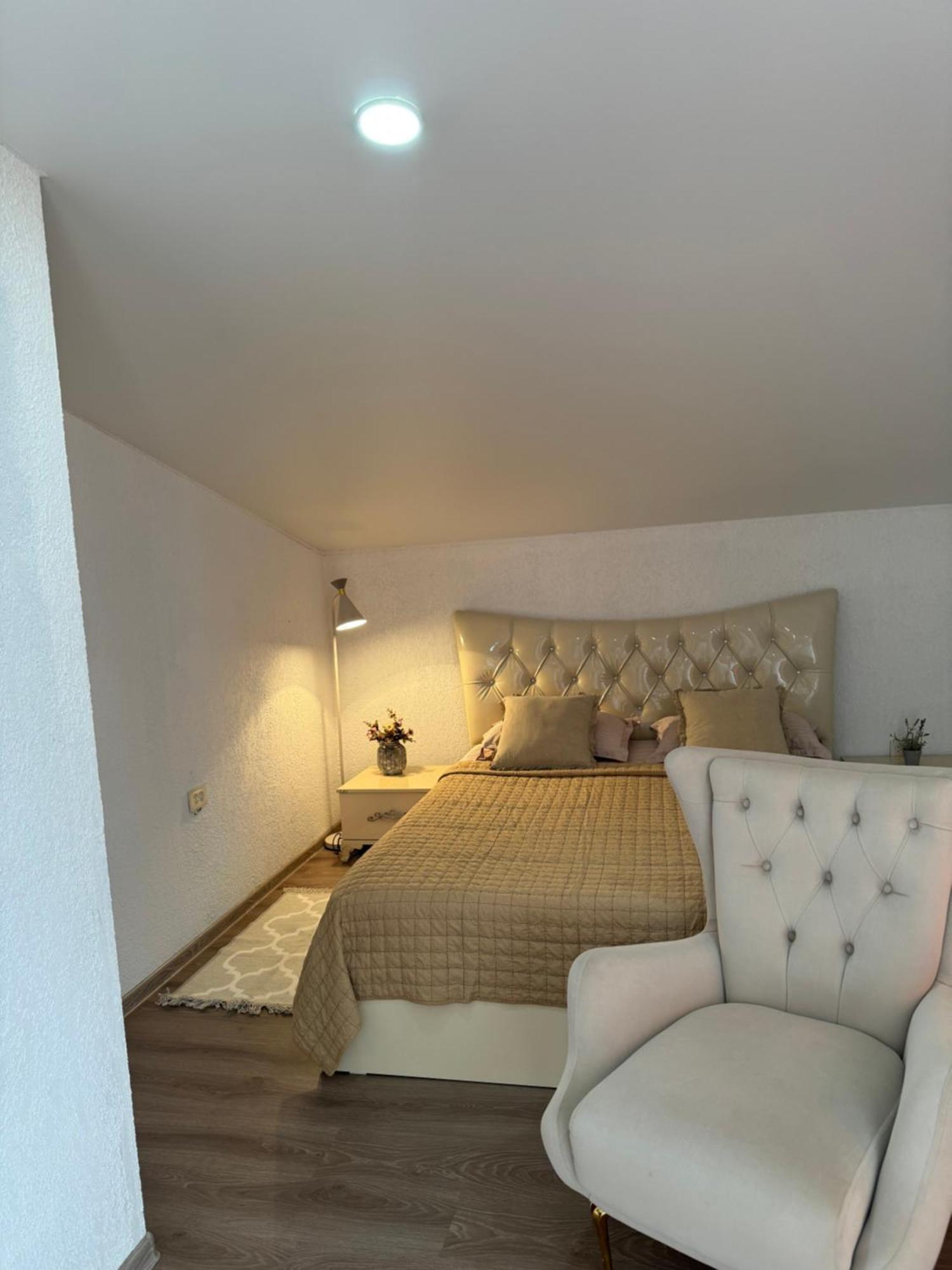 Guest House Elene Gori Exterior foto