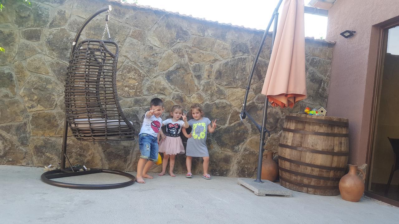 Guest House Elene Gori Exterior foto